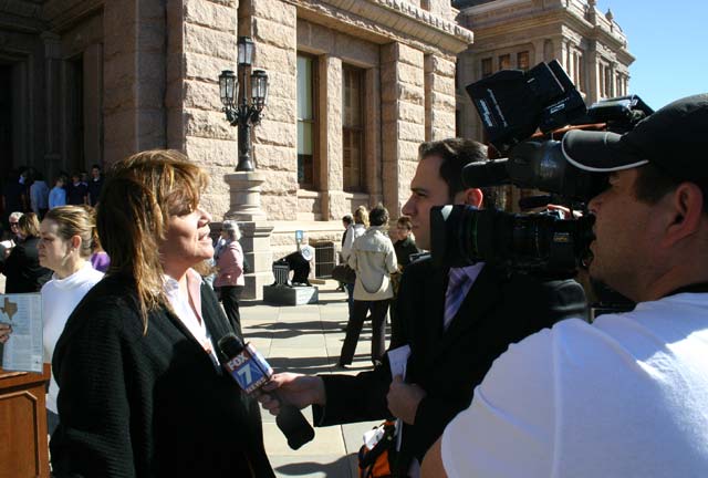 Nell being interviewed