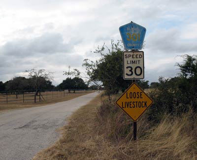 Loose livestock sign